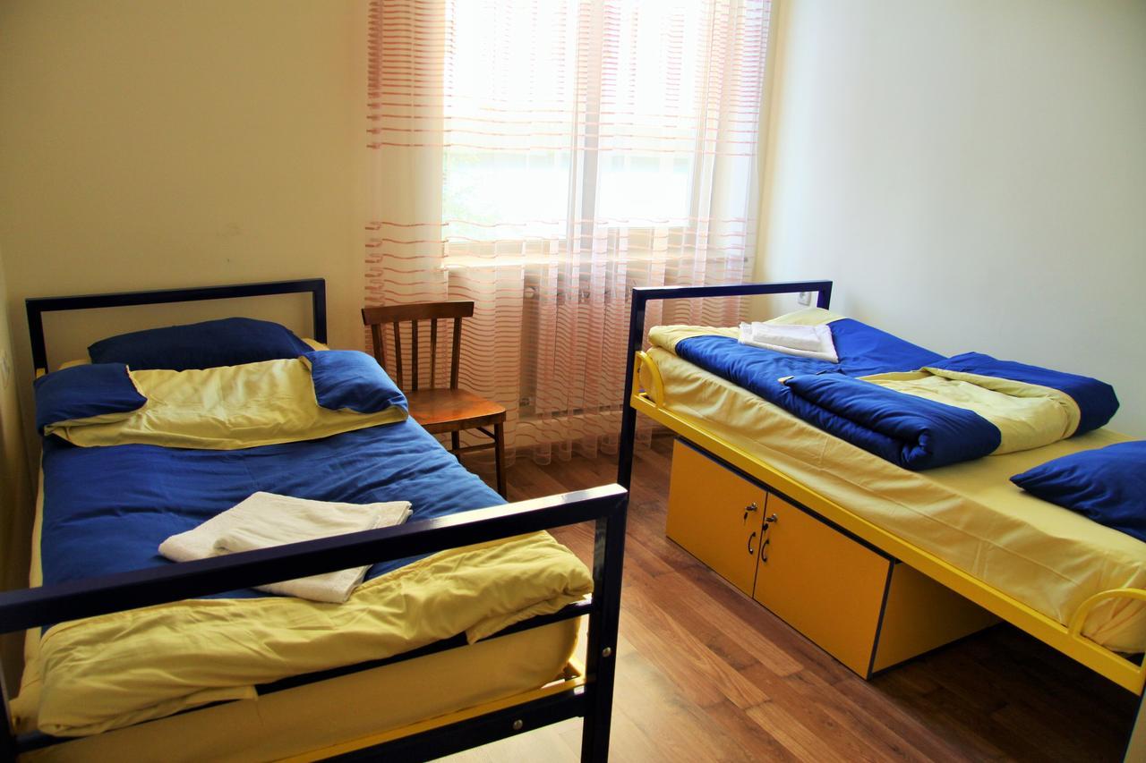 Shat Lav Hostel Yerevan Bagian luar foto